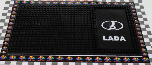 коврик на панель lada